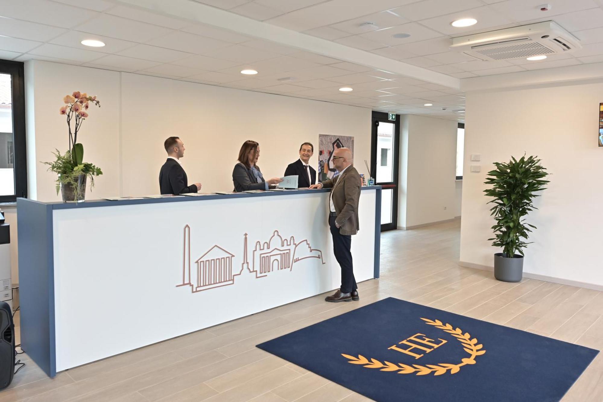 Hotel He Roma Riano  Εξωτερικό φωτογραφία