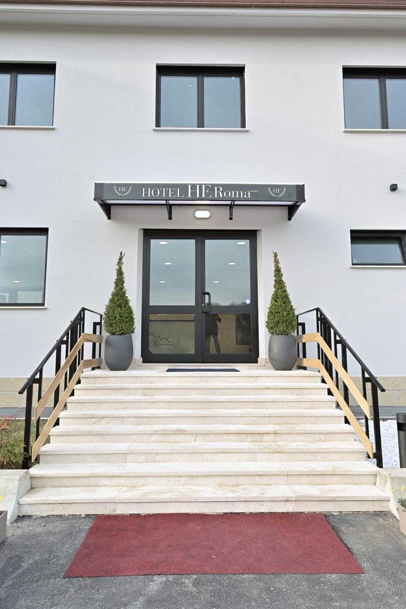 Hotel He Roma Riano  Εξωτερικό φωτογραφία